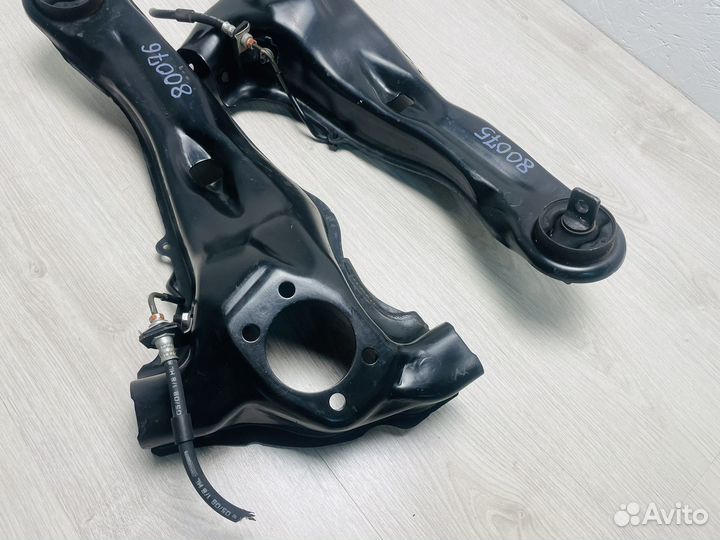 Рычаги продольные пара Mitsubishi lancer 10