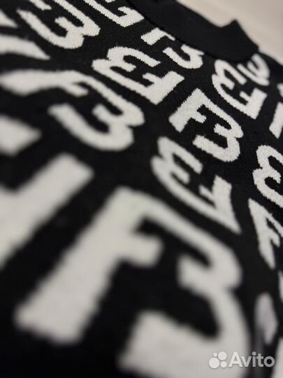 Свитер женский 42 44