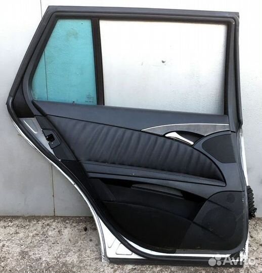 Дверь задняя левая Mercedes-Benz E-Class