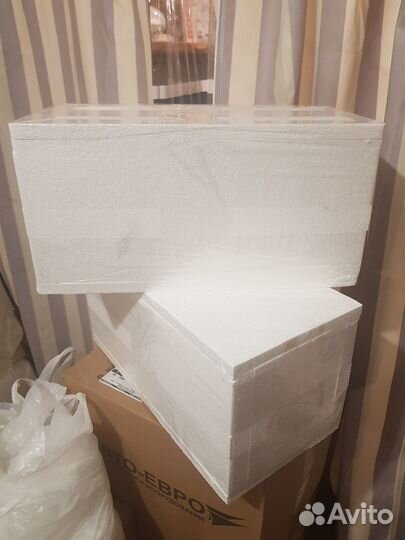 Пенопластовая коробка