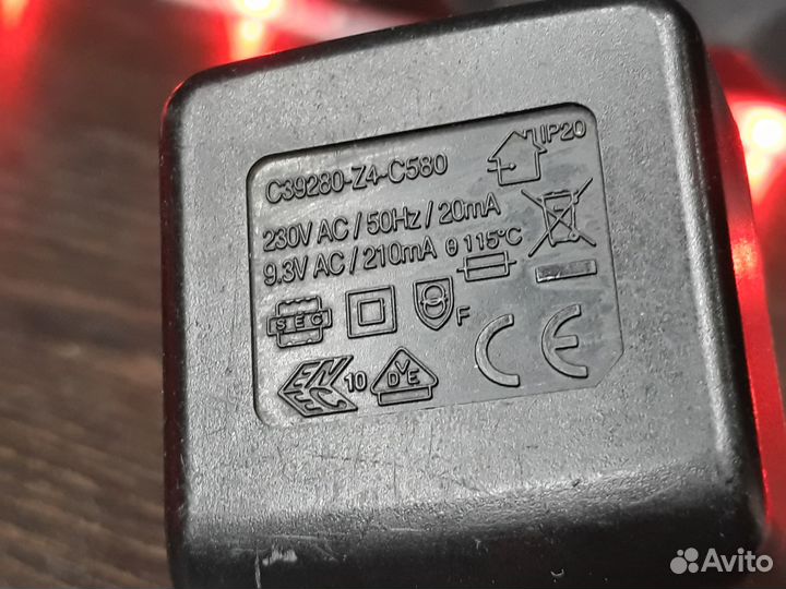 Блок питания AC Adaptor C39280-Z4-C580 9,3V 210mA