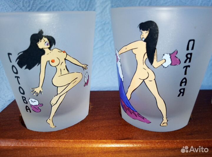 Набор 6 стопок для водки с подставкой