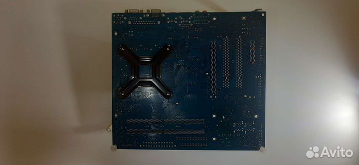 Материнская плата с процессором и памятью