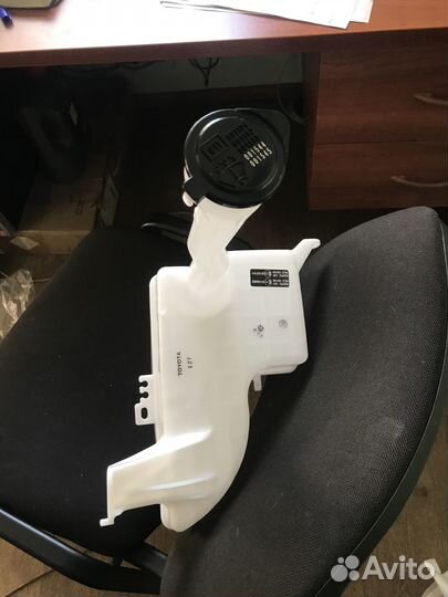 Бачок омывателя toyota camry 11-18/lexus ES250/350