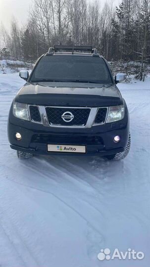 Nissan Navara 3 AT, 2012, 305 000 км