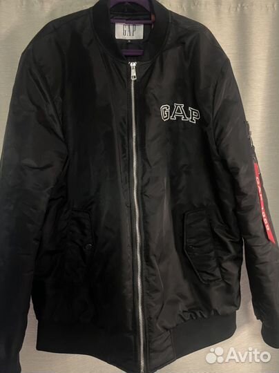 Куртка Бомбер Gap