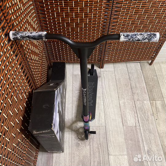 Трюковой самокат