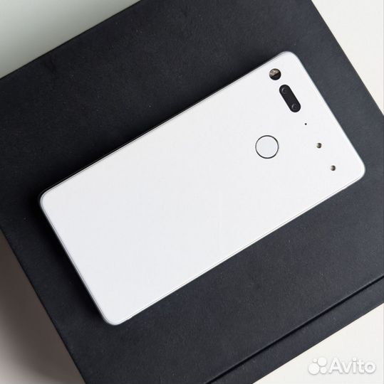 Essential PH-1, 4/128 ГБ