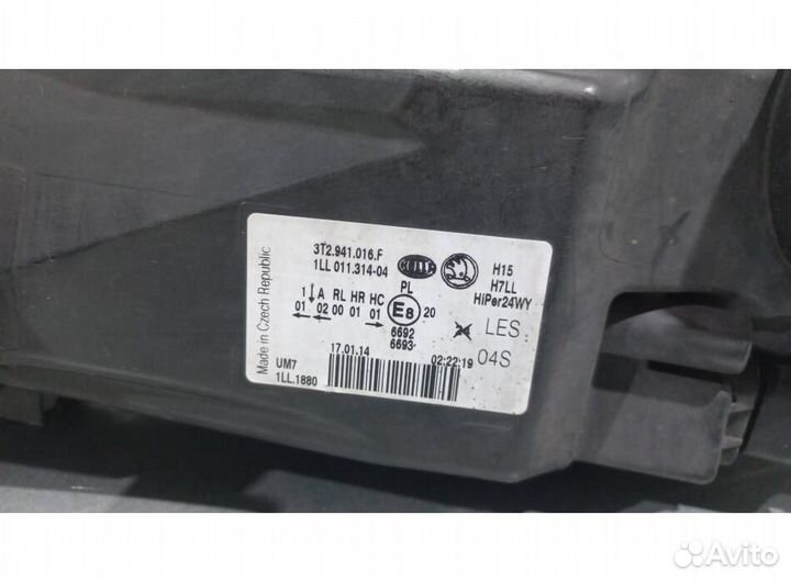 Фара правая Skoda Superb 2 рестайлинг 2014 галоген