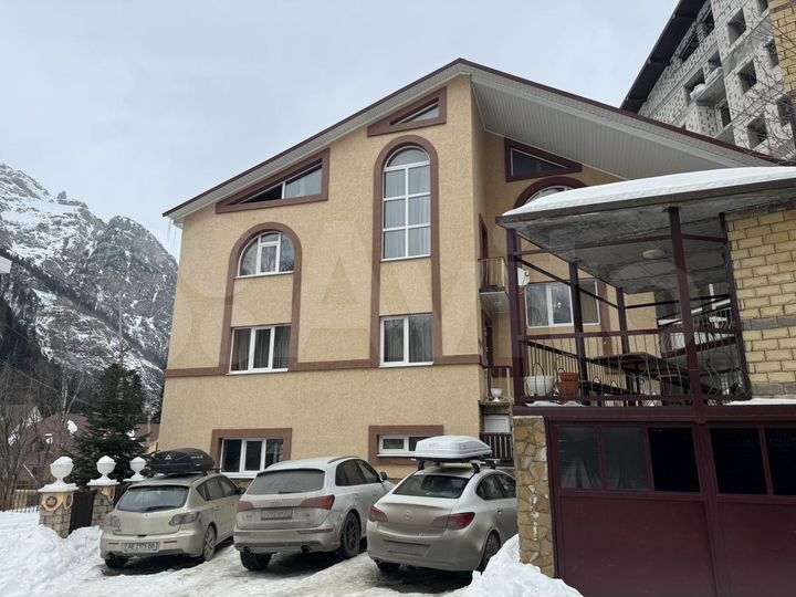 Гостиница, 443 м²