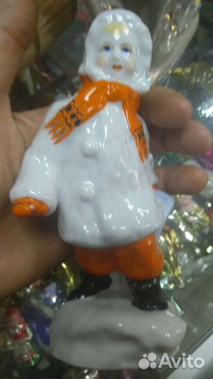 Девушка с микрофоном