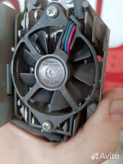 Линзы фары правой LED Land Cruiser 200 15-20г