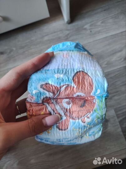 Подгузники для плавания huggies