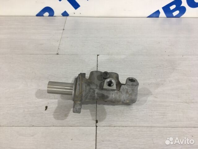 Главный тормозной цилиндр renault kaptur 1.6 CVT
