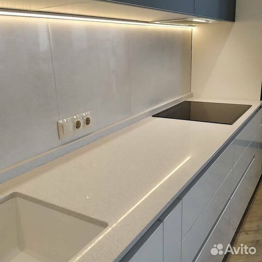 Угловая кухня на заказ. Производство в Москве