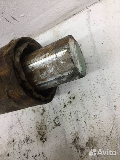 Рычаг передний правый нижний