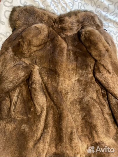 Шуба натуральная сурок, лиса б/у 50-54 размер