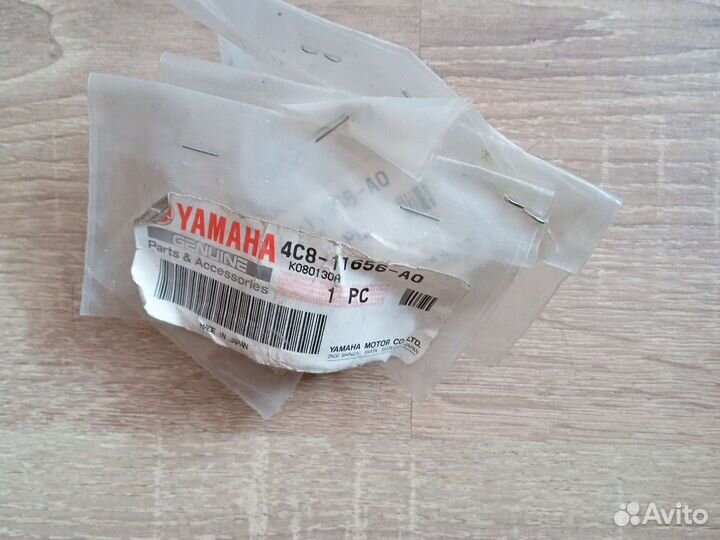 4C8-11656-A0-00 Вкладыш шатунный (красно-белый), Y