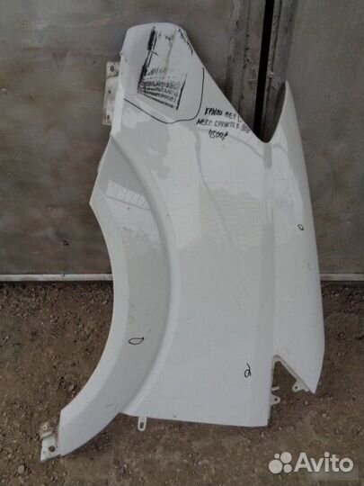 Крыло Mercedes Benz 906