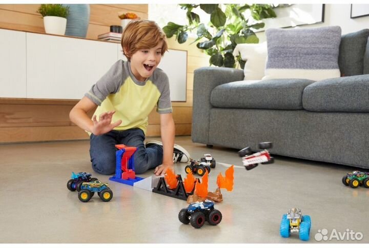 Набор игровой Hot Wheels Гонка сквозь огонь