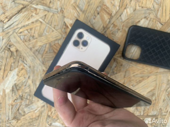 iPhone 11 Pro, 64 ГБ