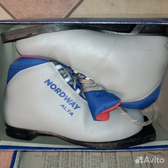 Ботинки лыжные Nordway, размеры 31, 35, 37
