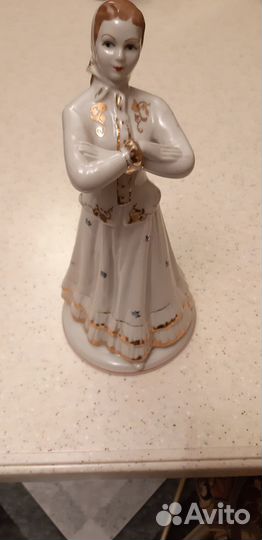 Фарфоровые статуэтки