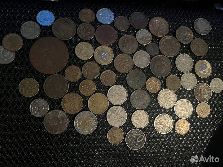 Продаю старые монеты