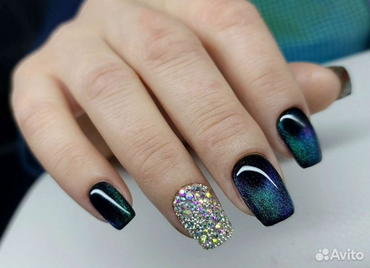 Наращивание ногтей, педикюр