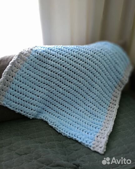 Плед детский вязаный