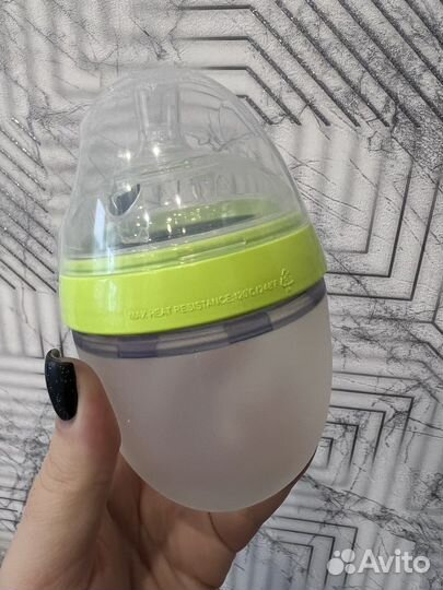 Бутылочка comotomo