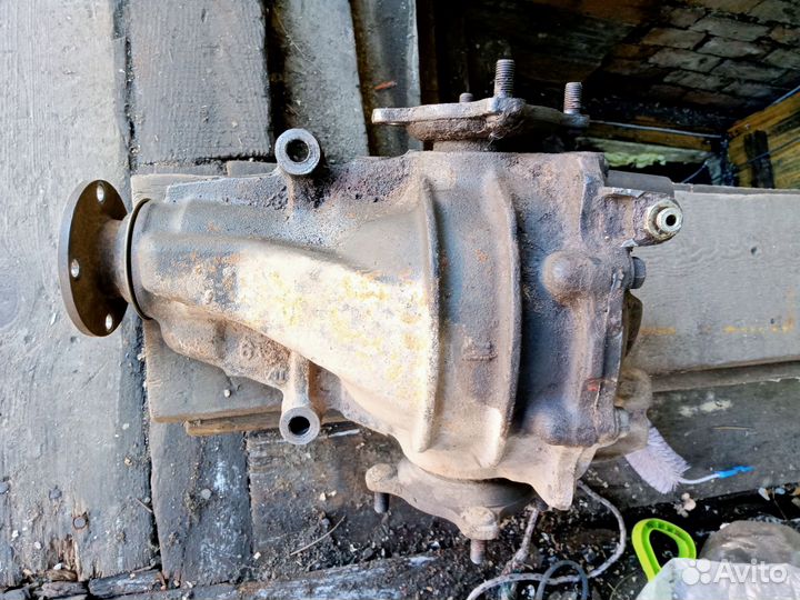 Задний редуктор lexus rx300 2001