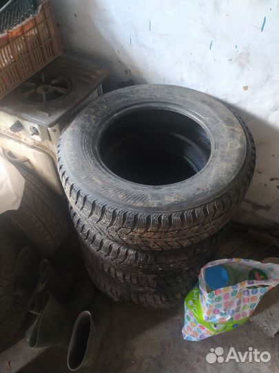 Продам Зимнюю резину р 15