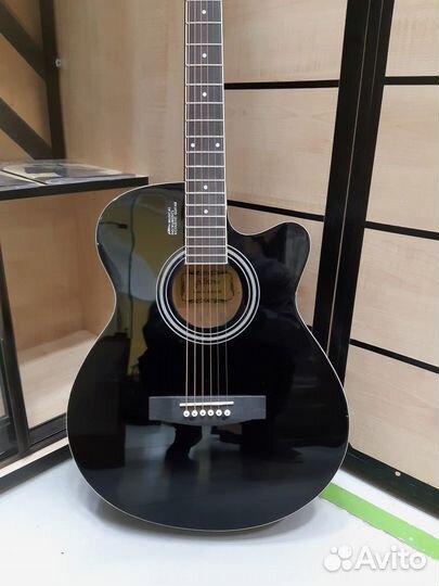 Гитара акустическая
