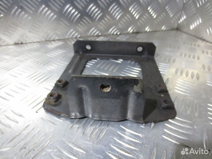Кронштейн системы охлаждения Scania 1397207