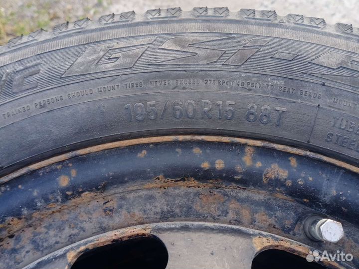 R15 Toyo F8 195/60, PCD 5x100 DIA 56.7