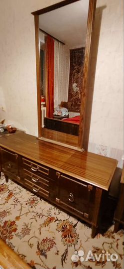 Трюмо старинное с зеркалом