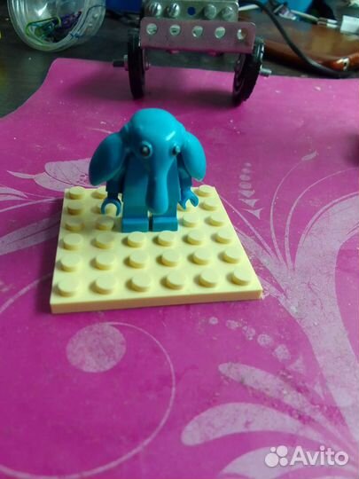 Lego фигурка Макс Ребо