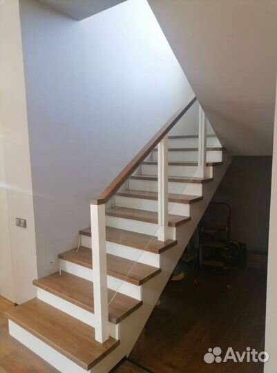 Ступени для лестницы между этажами STU-1071