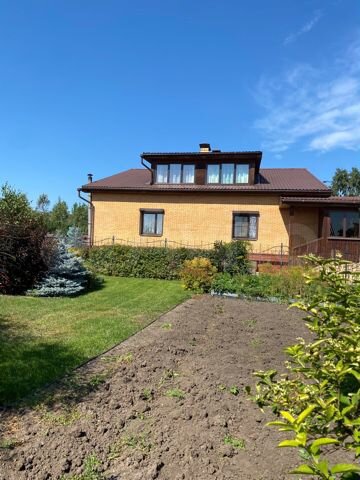 Коттедж 540 м² на участке 20 сот.