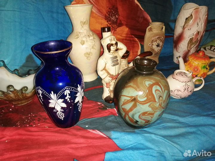 Вазы, чайники, кувшины