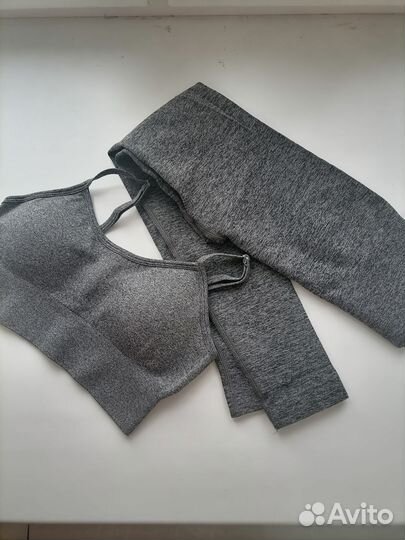 Костюм для фитнеса