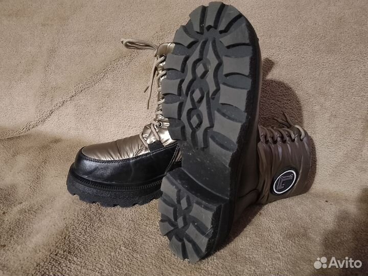 Ботинки женские