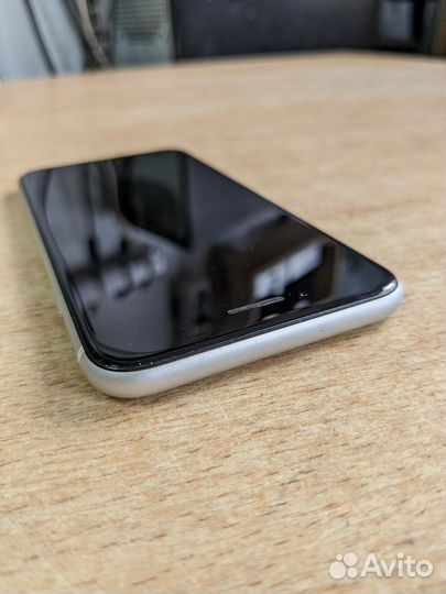 iPhone SE (2020), 256 ГБ