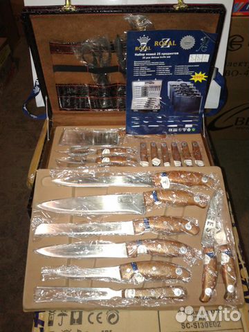 Набор ножей в кожаном чемодане