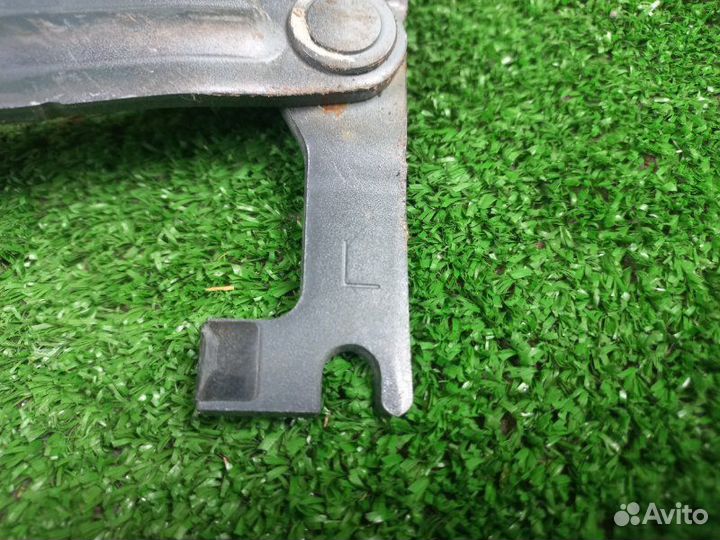 Петля крышки багажника задняя левая Mazda Mazda6