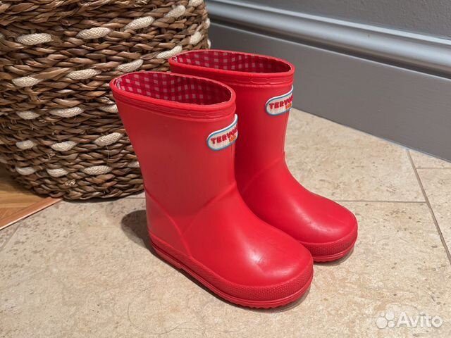 Резиновые сапожки