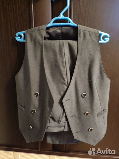 Школьный костюм для мальчика 128 см