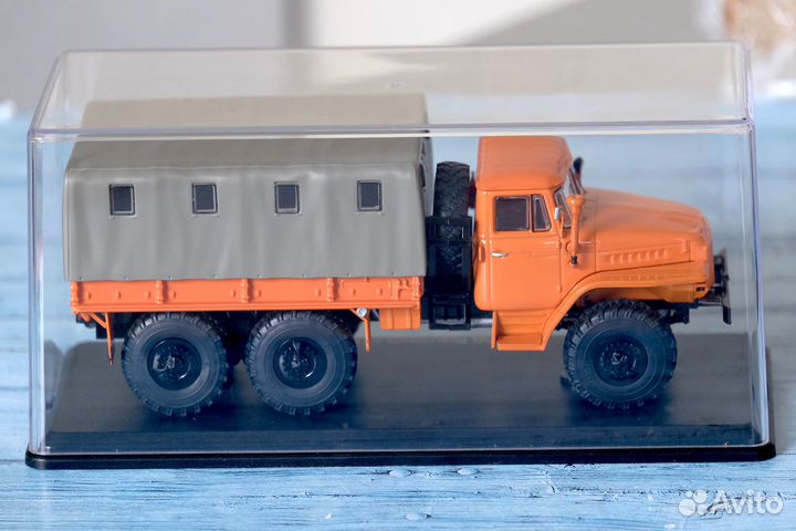 Урал 375д модель 1:43 SSM