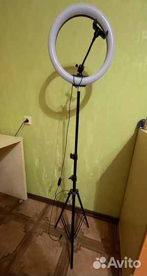 Кольцевая лампа бу